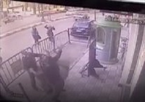 نجات معجزه‌آسای کودک مصری پس از سقوط از طبقه سوم!+ فیلم