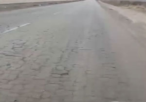 جاده سیرجان - بندرعباس تشنه روکش آسفالت مناسب + فیلم
