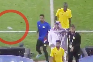 مرگ پلیس به خاطر درگیری هواداران /دزدی مسئولان باشگاه الهلال/دروازه بان پرسپولیس به خطر افتاد
