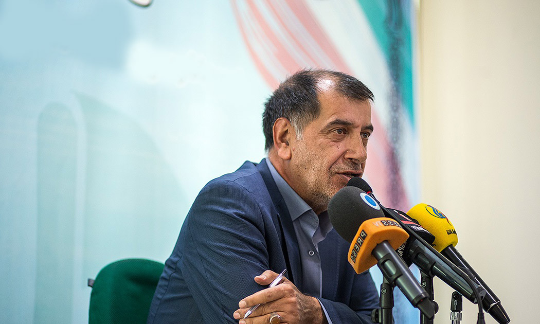 حرکات احمدی&zwnj;نژاد دارد تند می&zwnj;شود