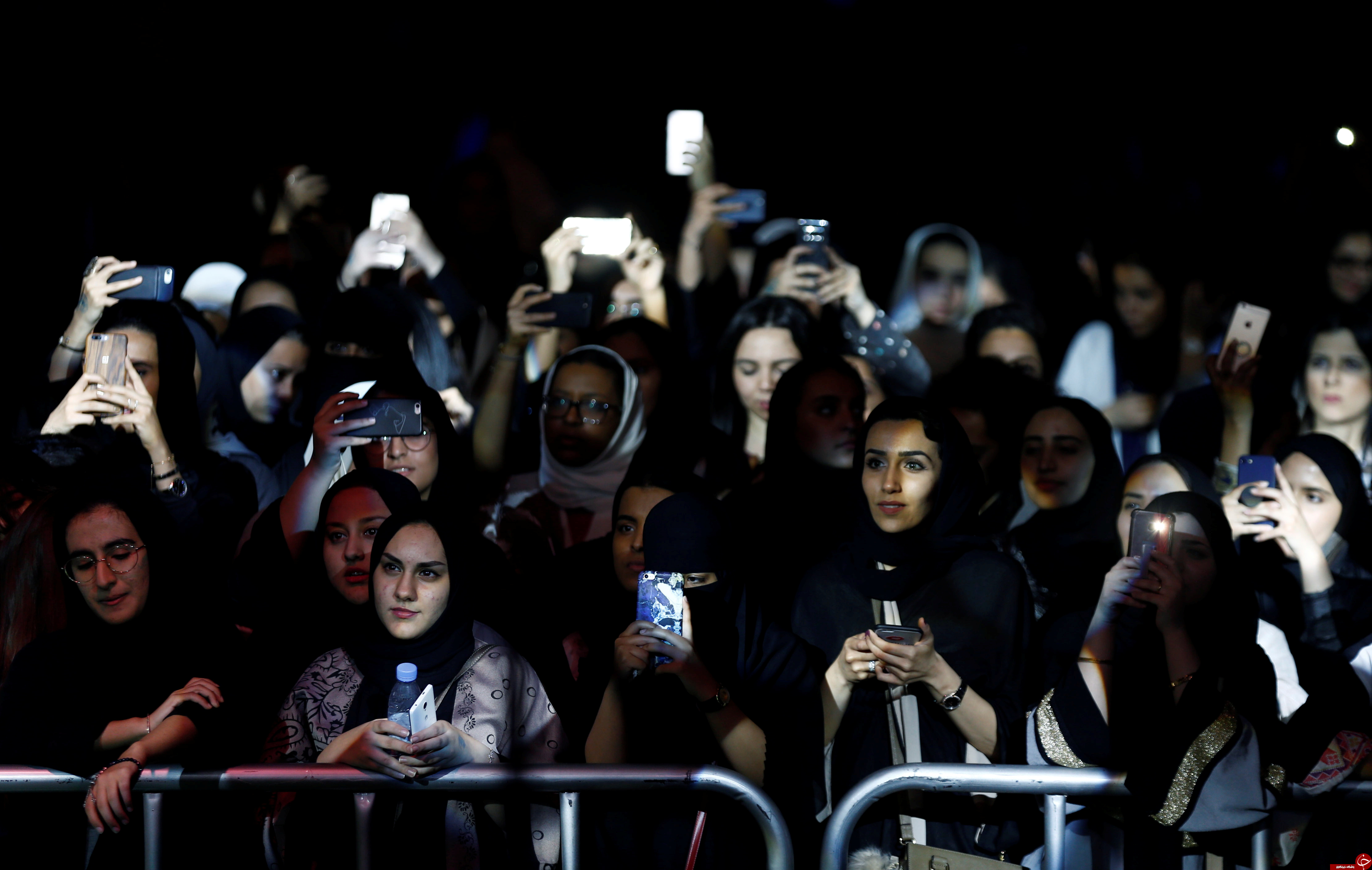 فستیوال جاز در عربستان/پایکوبی و سرمستی در سایه سنت&zwnj;شکنی های بن سلمان+فیلم