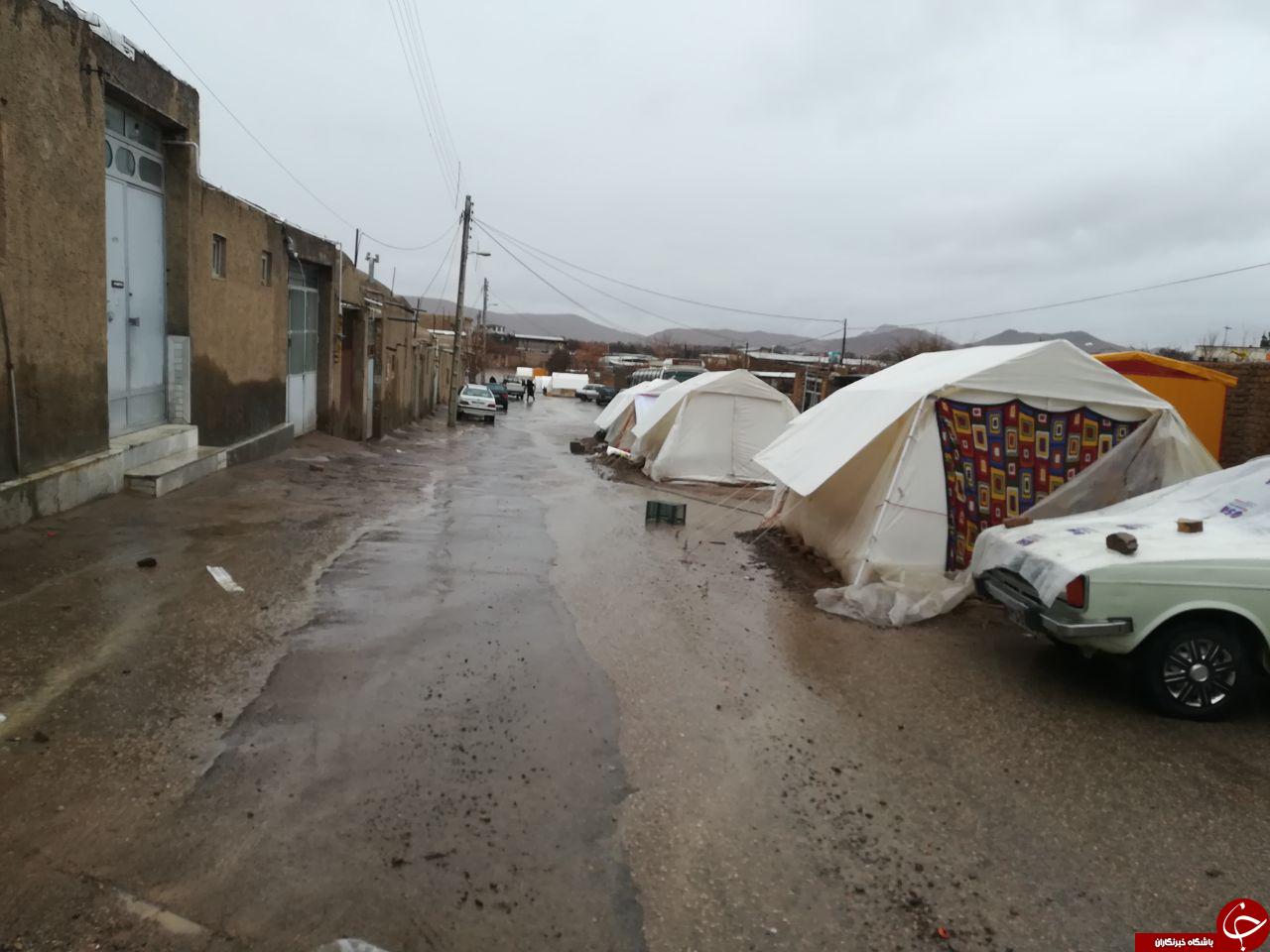 شرایط سخت زندگی زلزله&zwnj;زدگان کوهبنان در بارندگی + تصاویر