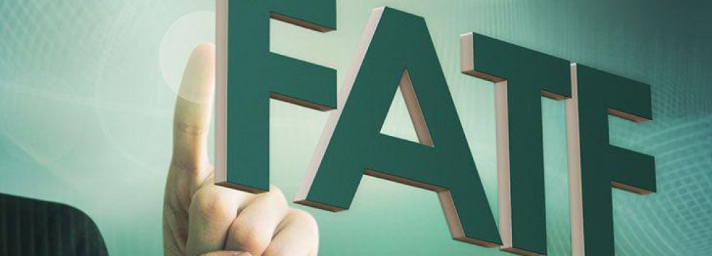 تکذیب واردات کود انسانی به کشور / فردا؛ برگزاری حراج سکه در بانک کارگشایی