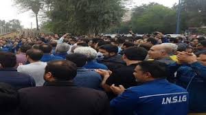 کارگران پالایشگاه گاز ایلام برای طلب مطالبه‌ی خود دست به اعتراض زدند