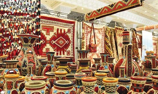دایرشدن نمایشگاه صنایع دستی و اقوام ایران‎ زمین در بندر ماهشهر