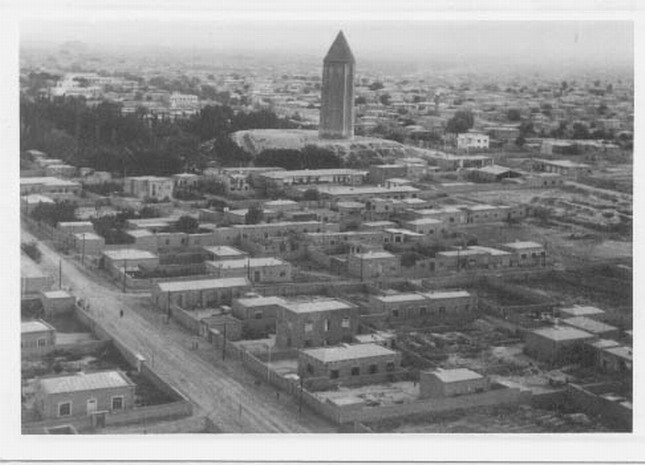 میراث فرهنگی در فروردین ماه شاهد طرح ادعای مالکیت بنیاد مستضعفان برای برخی از مجموعه&zwnj;های فرهنگی-تاریخی بود