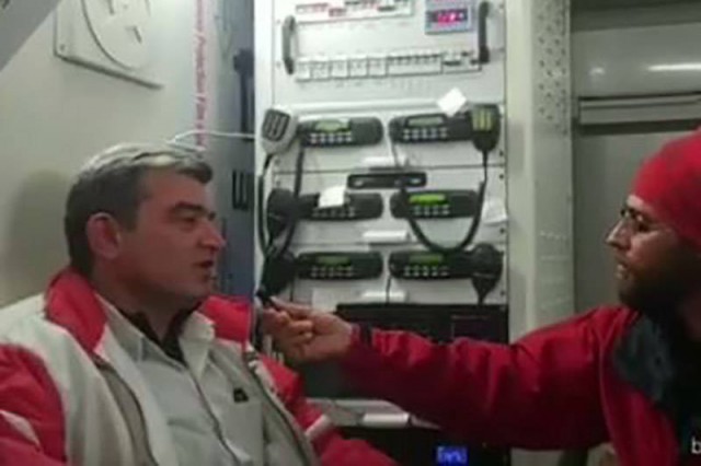 ارتباط&zwnj; با امدادگرانِ اعزام شده به کوه دنا +فیلم