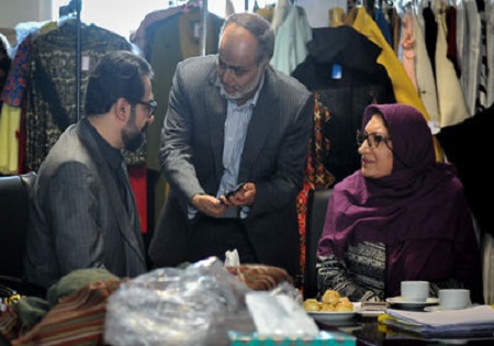 بازدید معاون هنری وزیر ارشاد از بخش مسابقه زنده جشنواره مد و لباس فجر