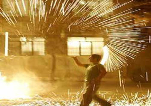 زيبايي چهارشنبه سوري يا دلهرههاي مرگ آفرين زيبايي چهارشنبه سوري يا دلهرههاي مرگ آفرين