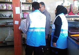 نظارت 170بازرس بهداشت محیط بر اماکن عمومی و مراکز توزیع مواد غذایی