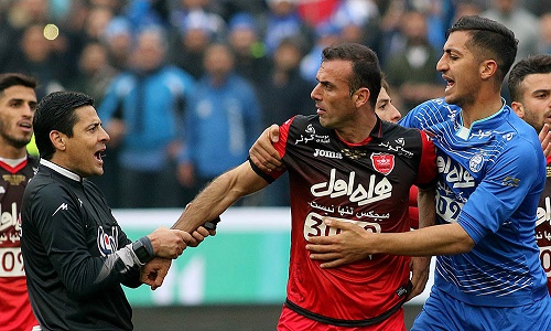 تساوی استقلال و پرسپولیس در دربی های با قضاوت فغانی تساوی استقلال و پرسپولیس در دربی های با قضاوت فغانی