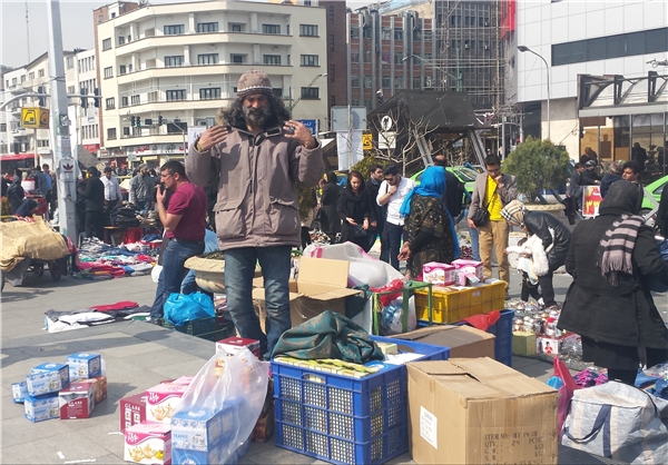 زحمت عادت ناپسند برخی از دست فروشان بر گردن پاکبان ها + فیلم