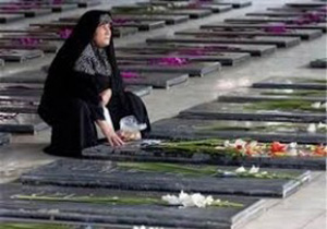 تکریم از مادران شهدا در همدان
