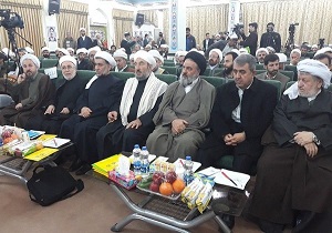 آغاز همایش منطقه ای نقش علما و روحانیت در وحدت اسلامی در سنندج