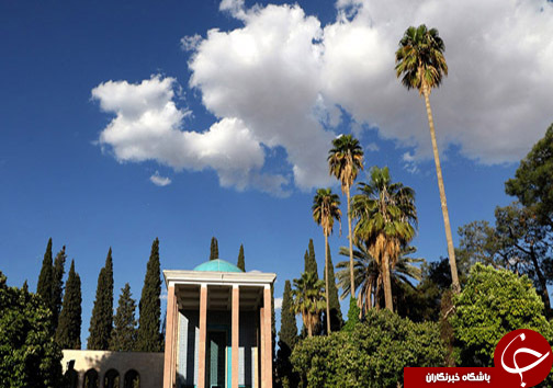 جهان آکنده از عطر شاعر و سخن سرای پارسی