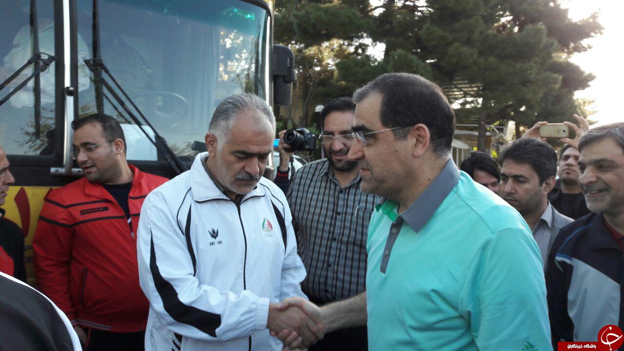 &laquo;پیاده&zwnj;روی خانوادگی&raquo; با حضور وزیربهداشت در اولین روز از هفته سلامت+تصاویر