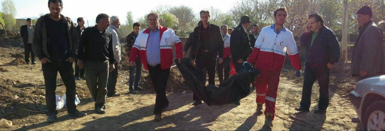 کشف جسد مفقود6 ساله روستای سیل زده چنار+تصاویر