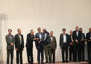 تجلیل از فعالان اقتصاد مقاومتی در عرصه کشاورزی استان