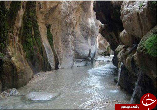 چشمه آب گرم دلفان نگینی درخشان در دل کوههای لرستان+ تصاویر
