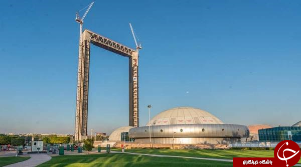 یک آسمانخراش با ظاهری عجیب در دبی