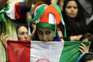 حضور بانوان در ورزشگاه حسین رضا زاده آزاد شد!