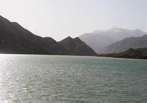 سرریز شدن سد آغ چای