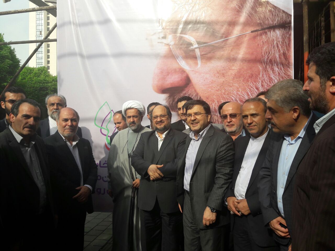 ستاد انتخاباتی اصولگرایان معتدل حامی روحانی افتتاح شد