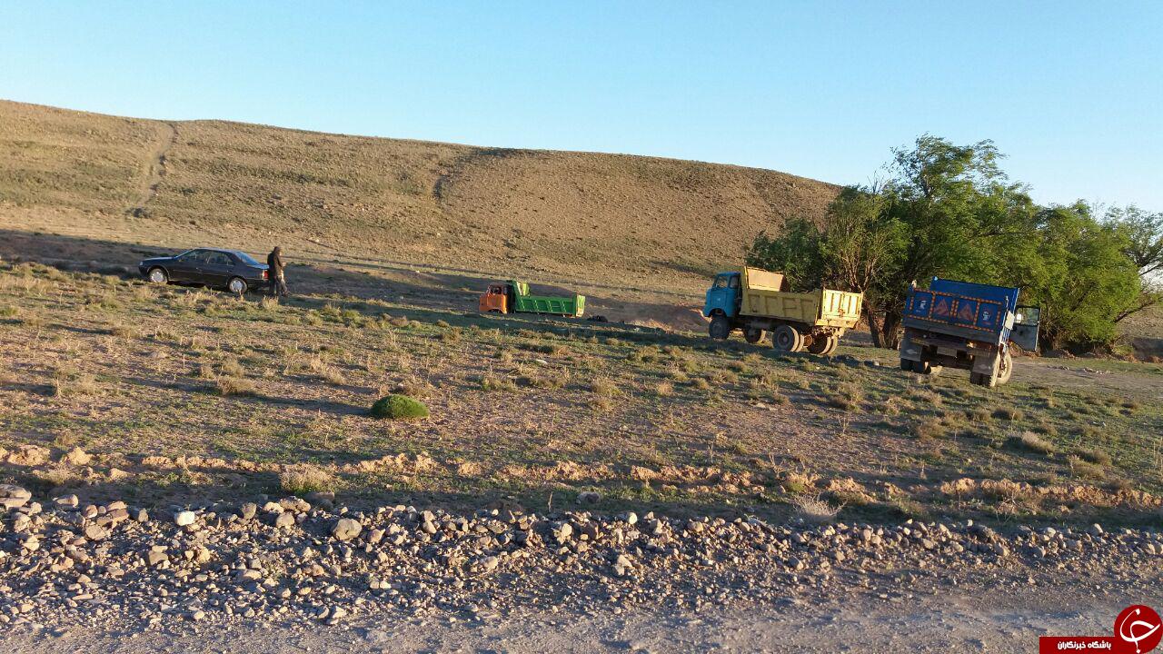زیرسازی  و بهسازی جاده خرق + تصاویر