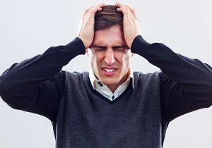 خطر سردردهای بیش از ۷۲ ساعت/ ۸۰ هزار ایرانی مبتلا به ام اس داریم