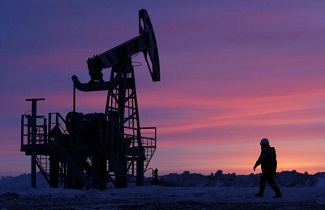 افزایش بهای نفت در پی کاهش ذخایر نفتی آمریکا