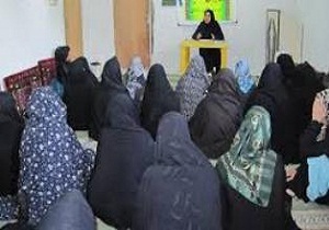 حضور مددجویان کمیته امداد سمنان در دوره های آموزش خانواده