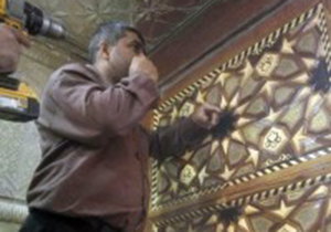 نصب 30 کتیبه‌ خاتم حرم مطهر امام حسین (ع)