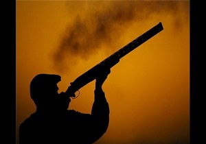 دستگیری شکارچی متخلف توسط یگان حفاظت محیط زیست گیلانغرب