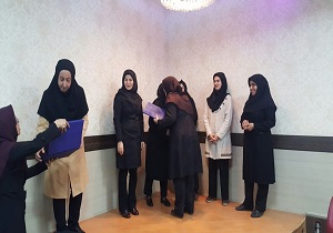 از ماما های نمونه تجلیل شد