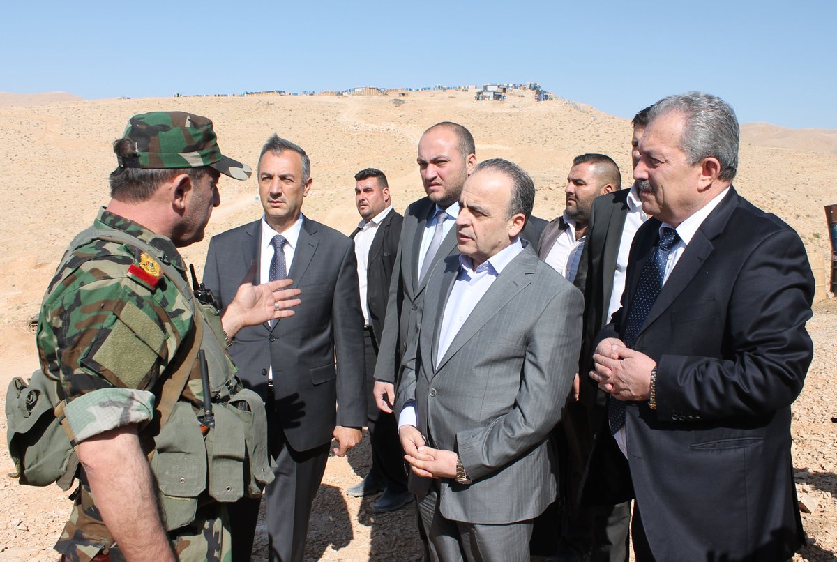 نخست&zwnj;وزیر سوریه از مناطق تازه آزادشده در استان ریف دمشق دیدن کرد