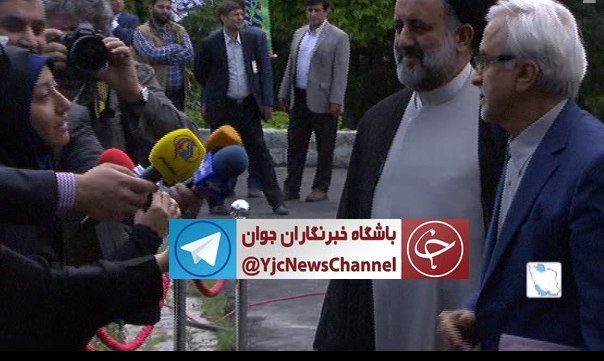 هاشمی&zwnj;طبا برای حضور در دومین مناظره وارد صدا و سیما شد+ تصویر