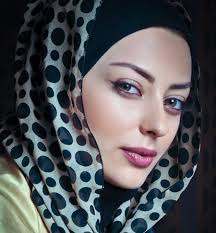 مراسم جشن تولد نفیسه روشن / سورپرایز شدنش +عکس