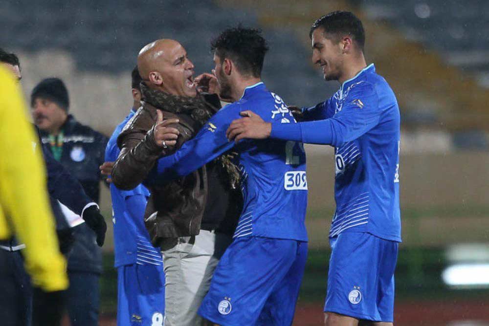 پایان خوش آبی ها با قهرمانی نیم فصل