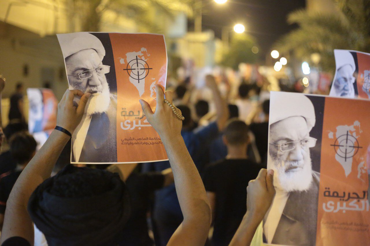 دفاع کفن&zwnj;پوشان بحرینی از آیت&zwnj;الله عیسی قاسم تا آخرین نفس!/ انقلاب بحرین وارد فاز جدیدی می&zwnj;شود