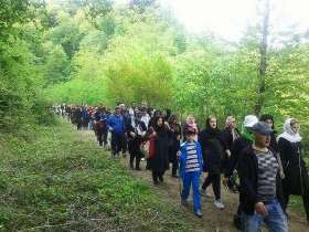 کوهپیمایی خانوادگی در آستارا