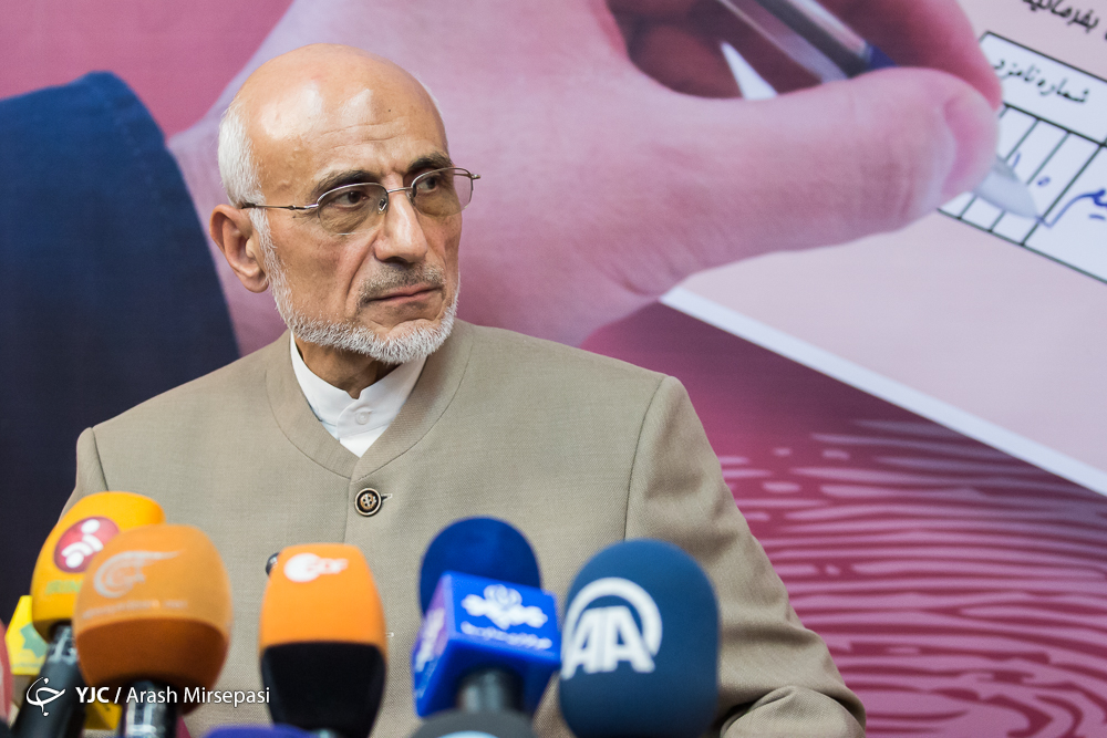 دولت باید در زمینه انتقال فناوری و کتابخوانی کمک کننده باشد