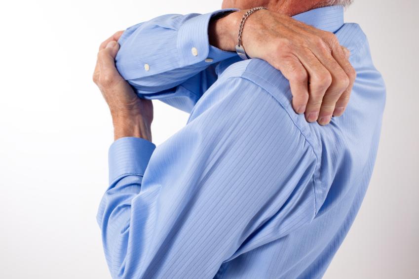 شانه&zwnj;های منجمد در کمین دیابتی&zwnj;ها/ هر آنچه باید در مورد شانه درد بدانید