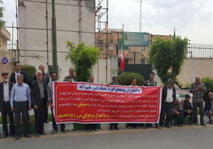 تجمع کشاورزان مقابل فرمانداری شهریار + تصاویر