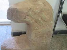كشف قوچ 400 ساله سنگی در زنجان