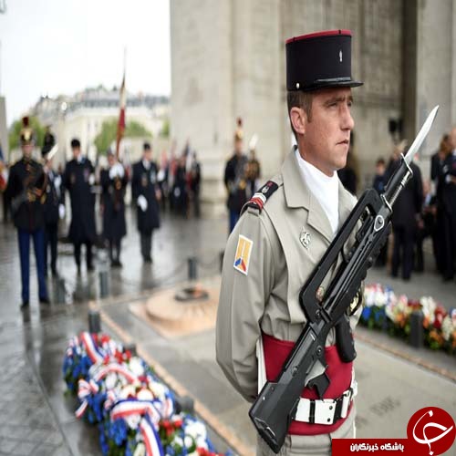 حضور مکرون، سارکوزی و اولاند در هفتاد و دومین سالگرد پیروزی بر آلمان نازی+ تصاویر