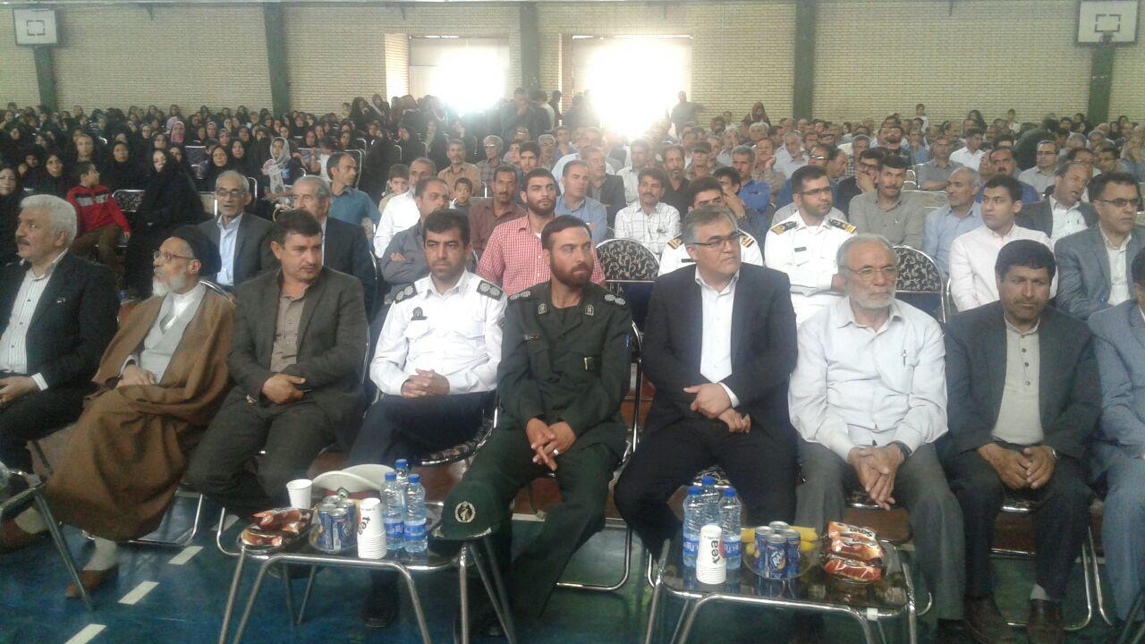 تجلیل از معلمان نمونه در سیرجان