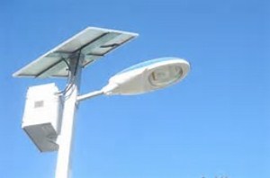 نصب سیستم روشنایی بادی و خورشیدی در هرمز
