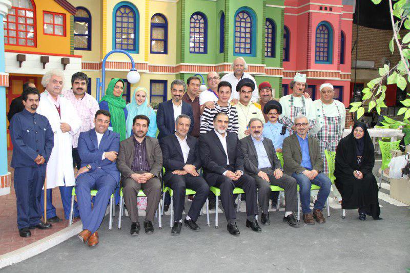بازدید معاون مالی صدا و سیما از پشت صحنه «محله گل و بلبل 2 »