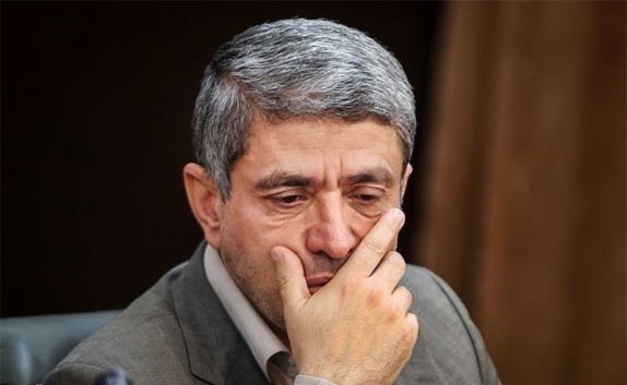 فرار مالیاتی انگیزه استفاده از کارت های بازرگانی یکبار مصرف است/  اصلاح نظام بانکی از نان شب واجب تر است