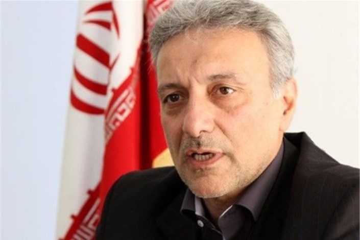 دانشگاه باید در محور توسعه آموزشی دانشجویان حرکت کند